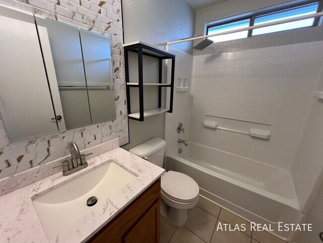 Building Photo - 6510 E Garden Stone Dr