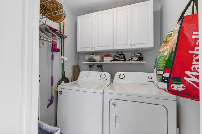 Building Photo - 292 Piedmont G