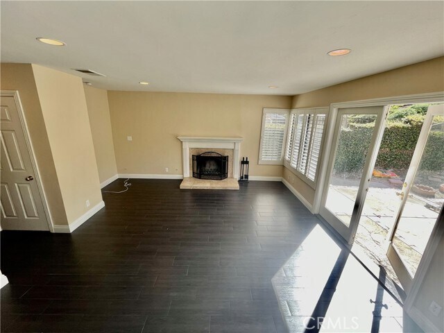 Building Photo - 26351 Ambia