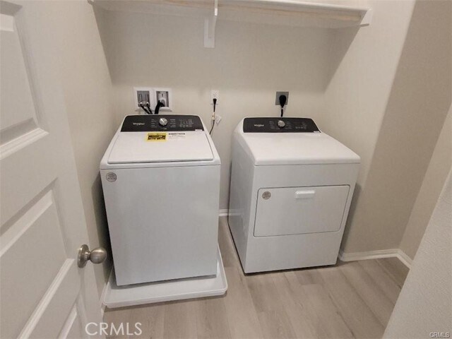 Building Photo - 2058 Bergamot St