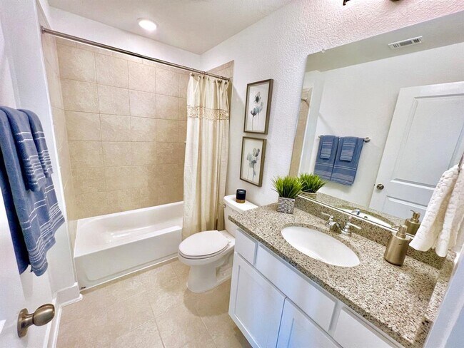 Building Photo - 4640 Modena Bay Bend
