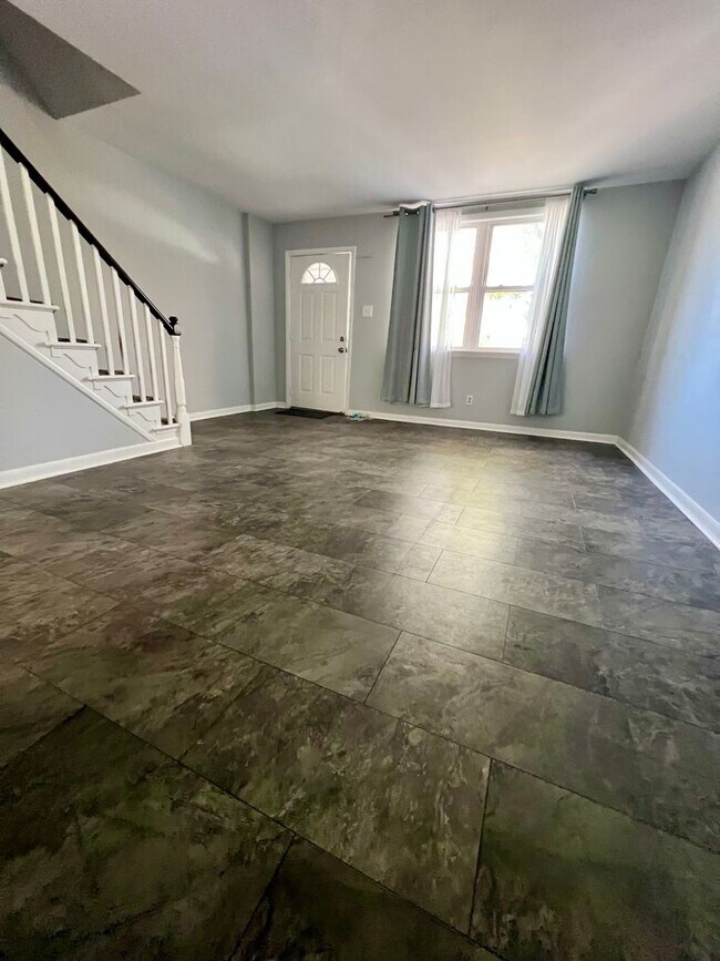 Building Photo - Gorgeous 3-Bedroom Townhome in Ambler! Available NOW! Last Month’s Rent WAIVED up front for quali...