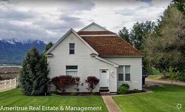 Building Photo - Charming 3 Bed 1 Bath Ranch Home in Rural ...