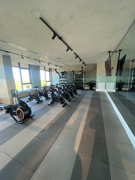 Building Photo - 70 NW 28th St