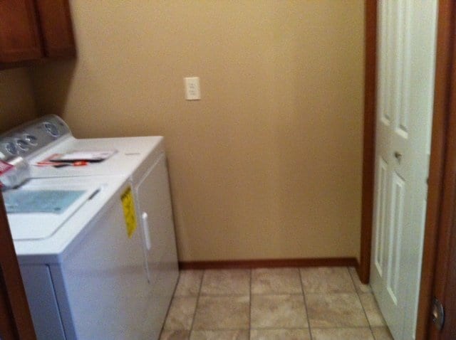 Building Photo - 4350 Glenwood #C