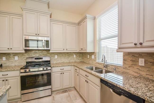 Building Photo - 12239 Stellano Ln