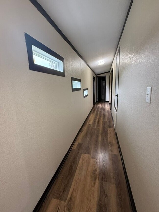 Building Photo - ? Beautifully Updated 3 Bedroom, 2 Bath Home in Bell City! ?