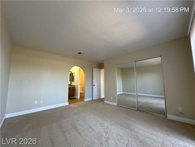 Building Photo - Adorable condo with great usage of space