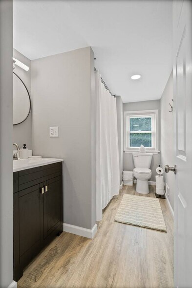 Building Photo - 1114 Meacham St