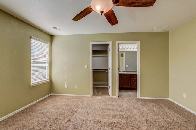 Building Photo - 5 bedroom single family home in Castle Rock.