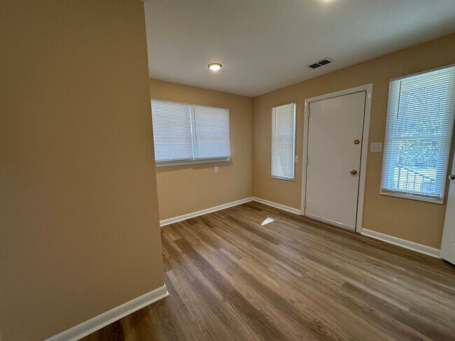 Building Photo - Charming Renovated 3 Bedroom, 1.5 Bath Home located off Hwy 87 on a 1 Acre lot.