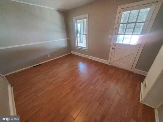 Building Photo - 1736 Fairview St