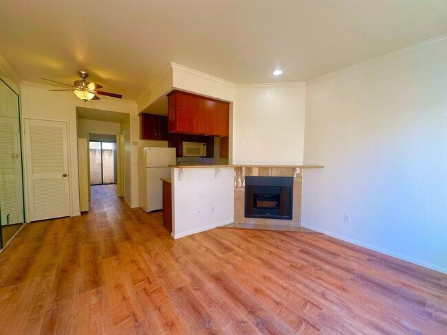 Primary Photo - Awesome condo next to North Park Community...