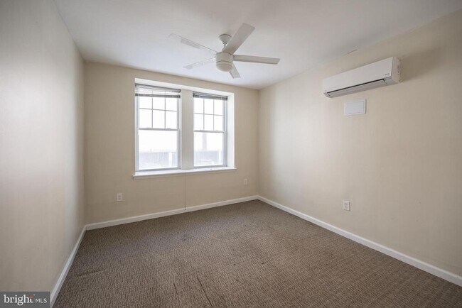 Building Photo - 1501 W Allegheny Ave