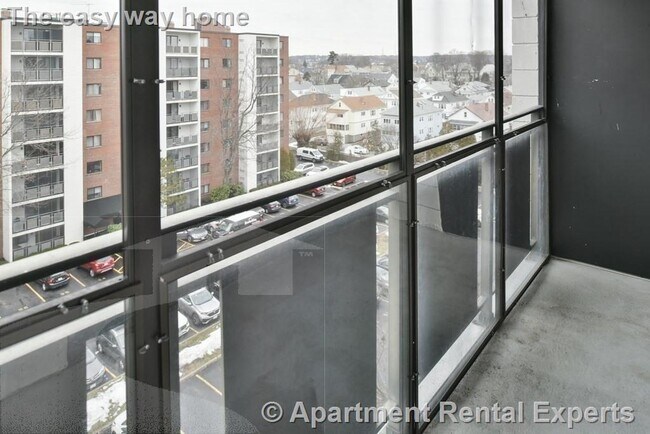 Building Photo - 28 9th St