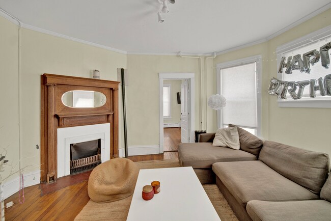 Building Photo - 819 Gaffield Pl