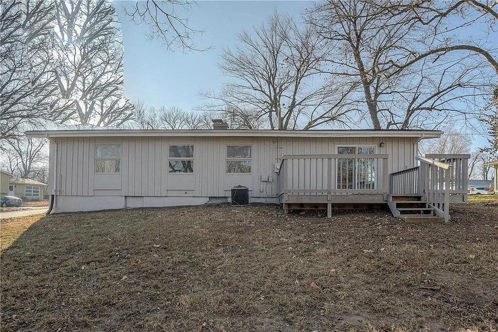 Building Photo - 6306 Fairlane Dr