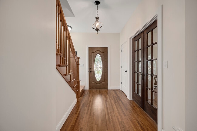 Building Photo - 430 S Highland Ave