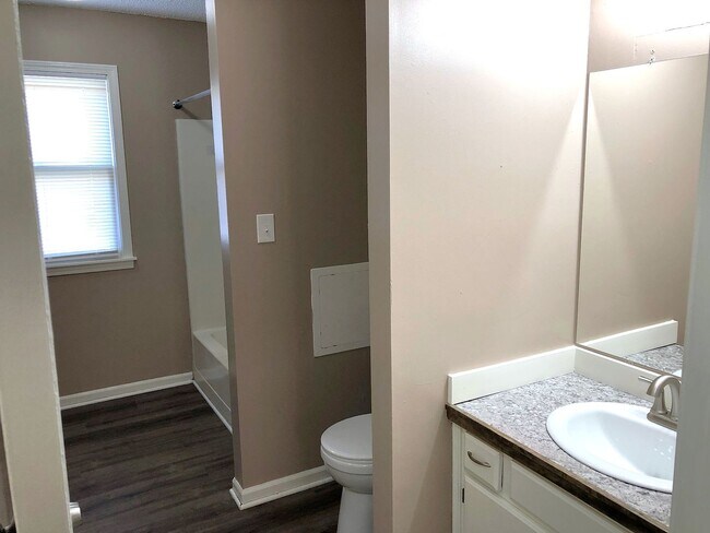 Building Photo - 1420 Choctaw St