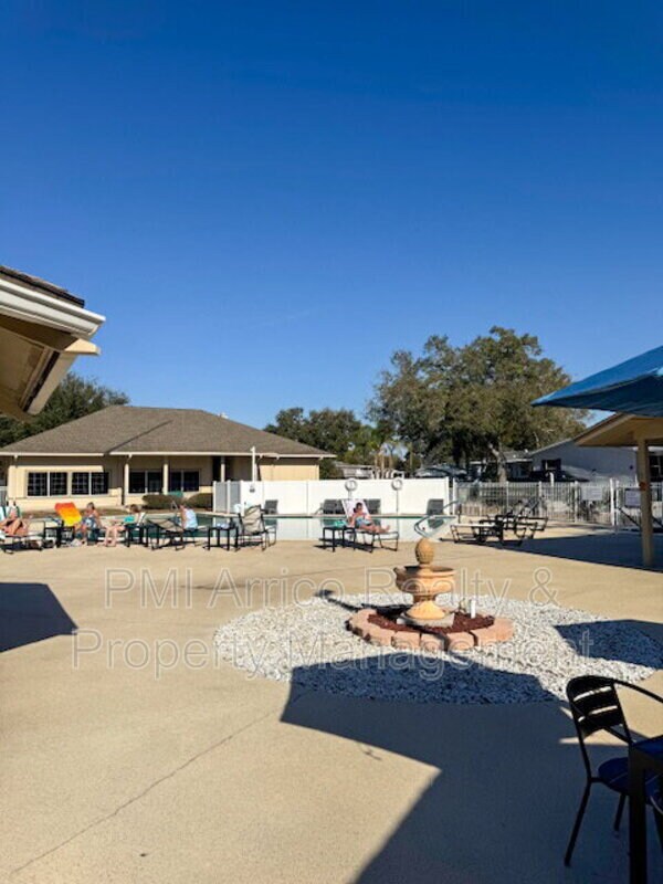 Building Photo - 3505 Meteor Pl