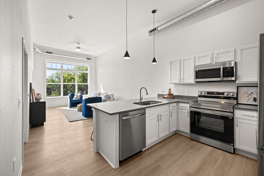 Building Photo - The Middlebrook Lofts