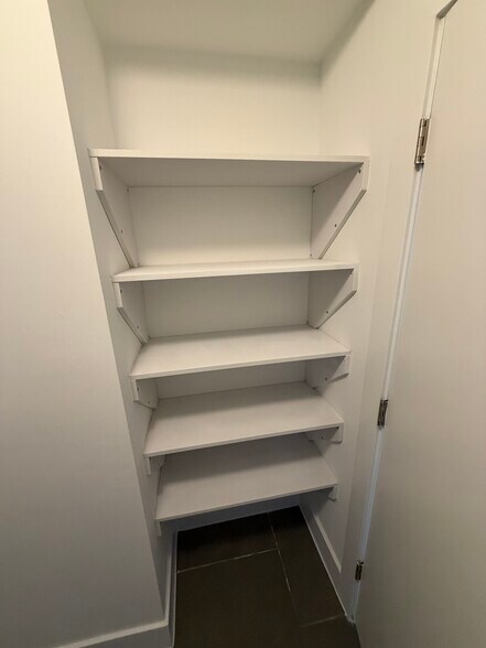 Building Photo - 132 NE 22nd St