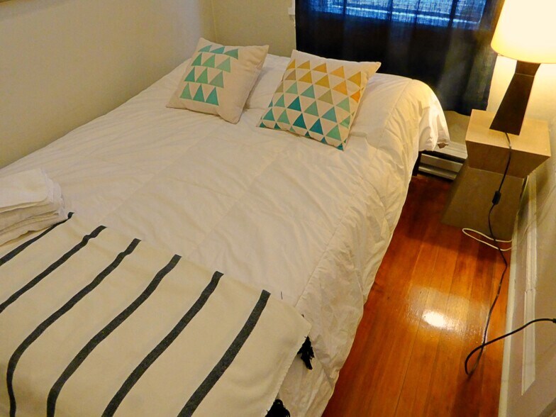 *Pictures are representative samples of the advertised unit. In some cases, the actual units you tou - 16 Moon St