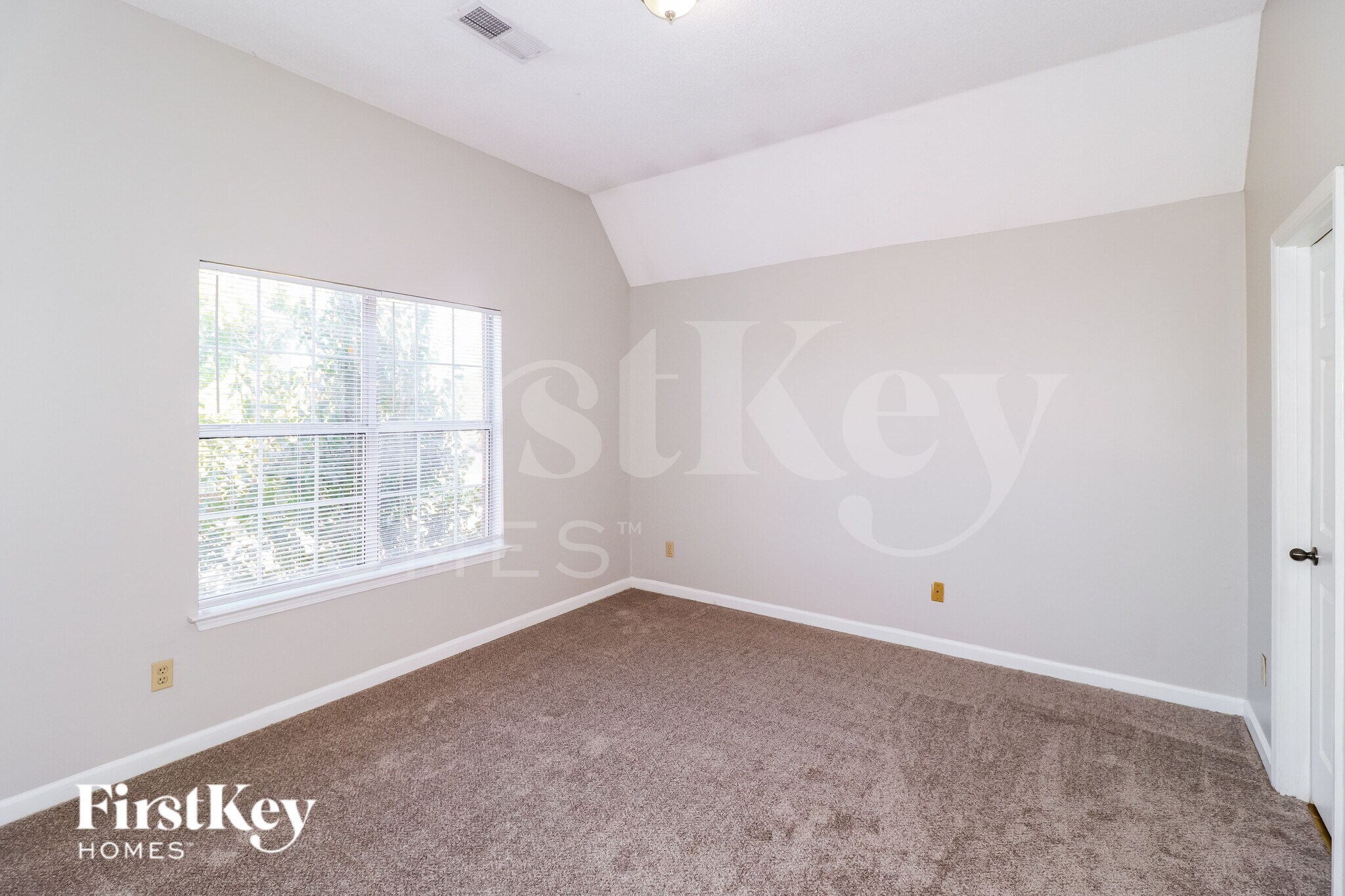 Building Photo - 8337 Bridge Creek Dr