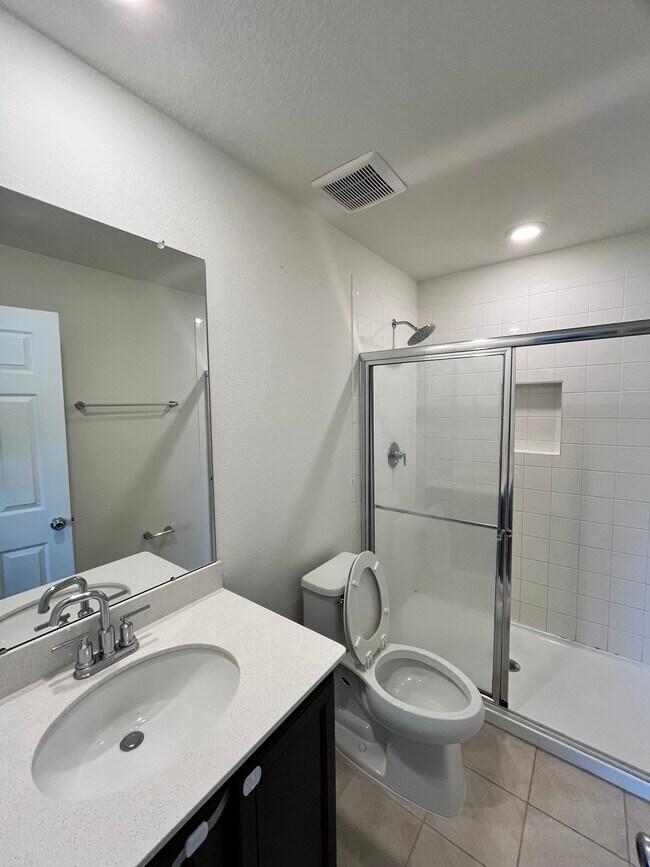 Building Photo - 9877 Fiddleback Ln