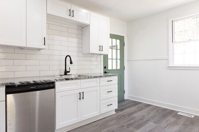 Building Photo - Hickman Rental