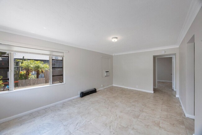 Building Photo - 1230 9th Ave S