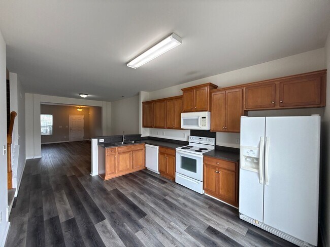Building Photo - Oakstone