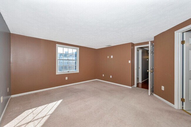 Building Photo - Affordable Condo in Frederick, MD