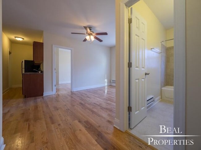 Primary Photo - 1 bedroom in CHICAGO IL 60657