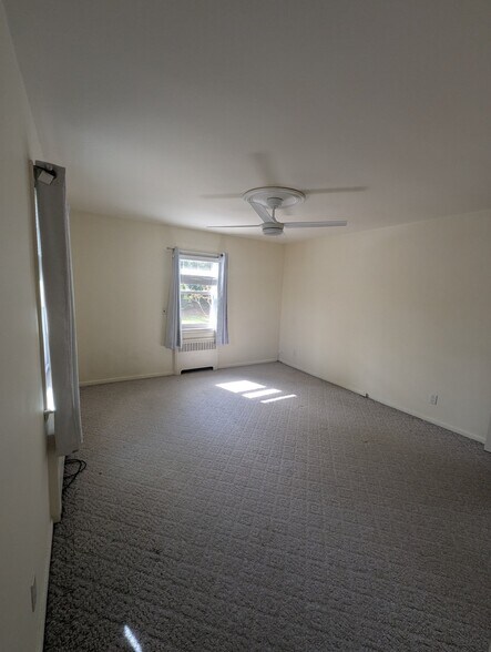 Building Photo - 22 Gaines St