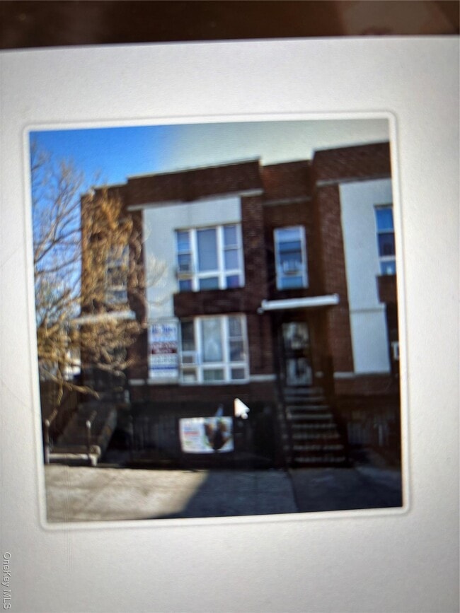 Primary Photo - 958 Liberty Ave