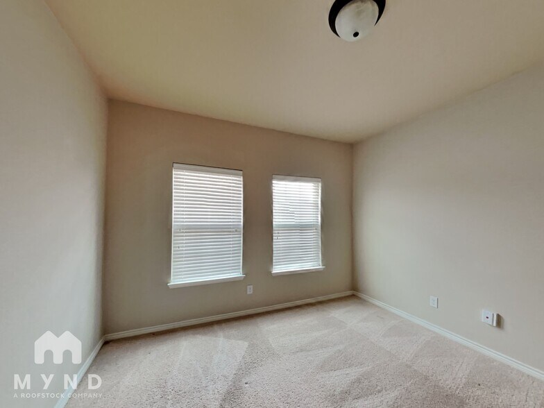 Building Photo - 1417 Castle Creek Dr