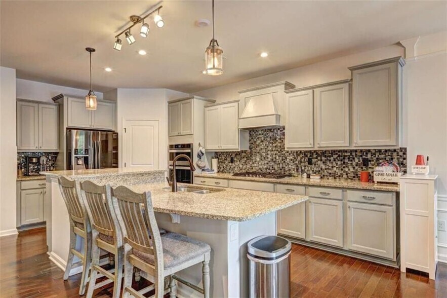 Building Photo - 409 Golden Rod Ct