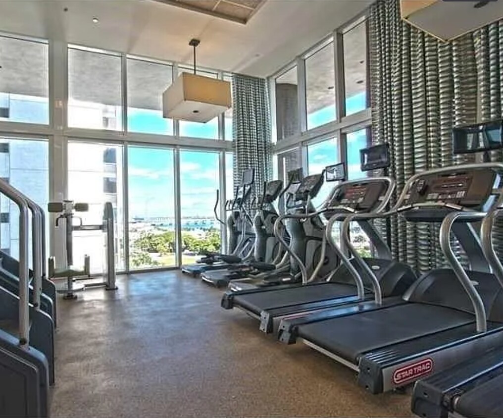 Building Photo - 50 Biscayne Blvd