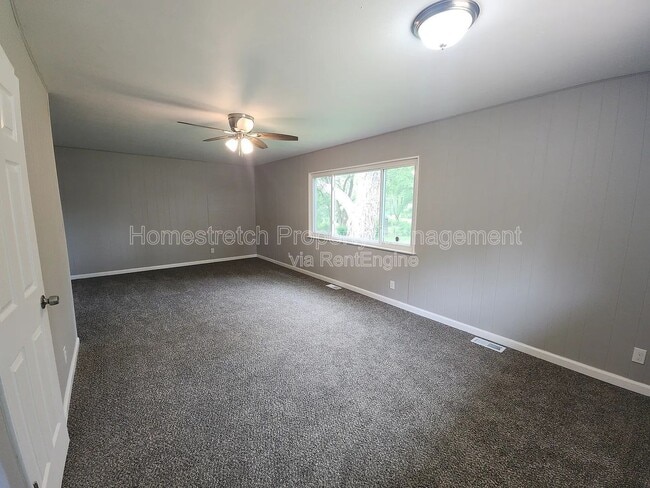 Building Photo - 8339 Buddie Dr