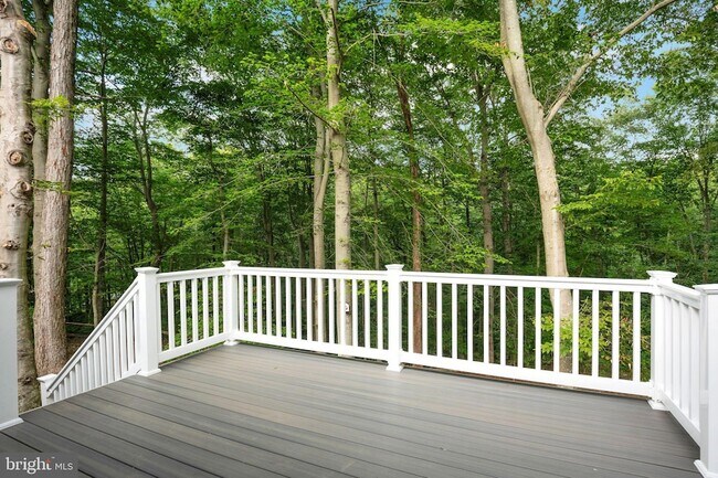 Building Photo - 37245 E Spicer Dr
