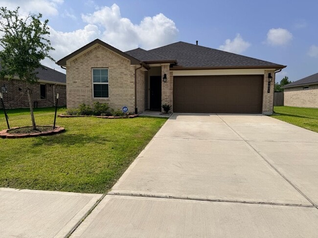 Building Photo - 9834 Palm Royal Dr
