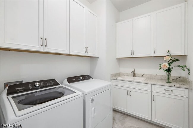 Building Photo - 28105 Captiva Shell Lp