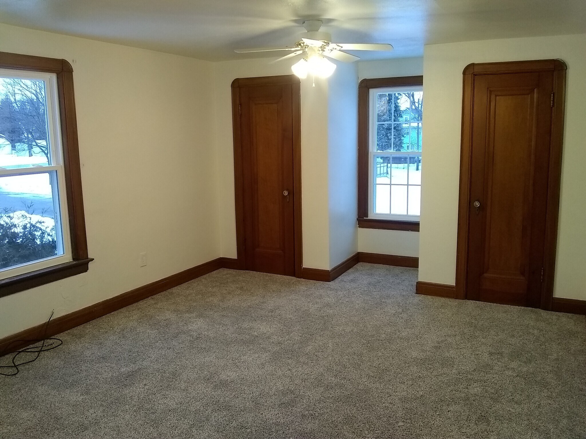 Building Photo - 2105 Eastlawn Pkwy