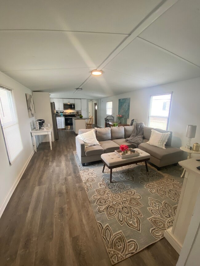 Building Photo - 430 Ranch Rd