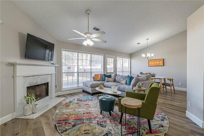 Building Photo - 3195 Jorden Crest Ct NW