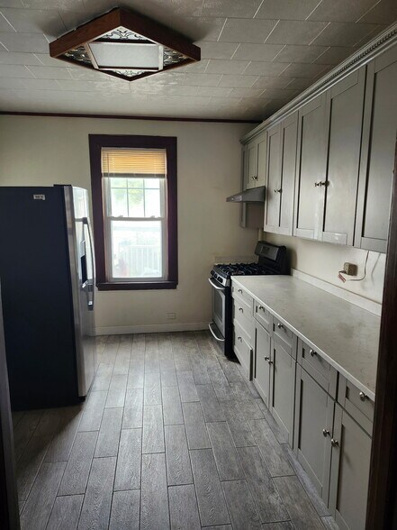 Building Photo - 8570 80th St