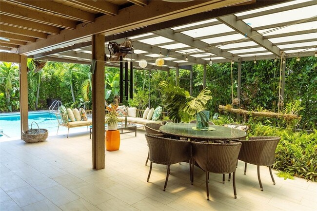 Building Photo - 9340 SW 178th Terrace