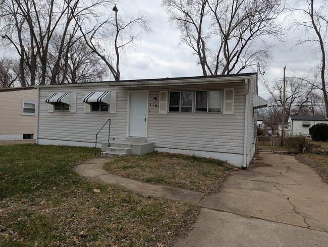 Building Photo - 3-Bedroom Home Awaits in St. Louis!