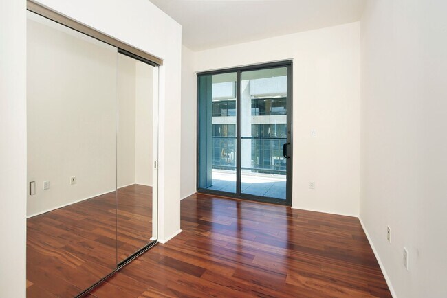 Building Photo - Private and Secure!! The Pinnacle Honolulu